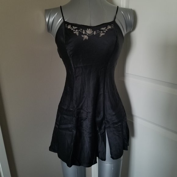 Vintage Victoria's Secret 100% Silk Lingerie w/ silver embroidery & leg slit - Picture 3 of 8